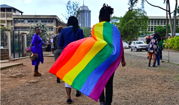 thesouthfaceorg's tweet photo. #Uganda quiere castigar con hasta diez años de cárcel a las personas que tengan relaciones del mismo sexo o se identifiquen con el colectivo LGTBIQ. https://t.co/k8QUfJSPy2