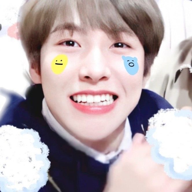 LILIEFOXIE's tweet photo. ‼️ GIVEAWAY‼️

Dalam rangka Renjun ultah, aku mau bagi saldo dana sebesar 100k untuk 2 orang (masing-masing dapat 50k) 🦊💚

• follow + like + rt
• reply bday wish + hastag #Golden323RenjunDay #HAPPYRENJUNDAY 

End : 23/3 (pukul 20.00 WIB)
Pengumuman : 23/3 (pukul 21.00 WIB) https://t.co/pINOWCZEGA