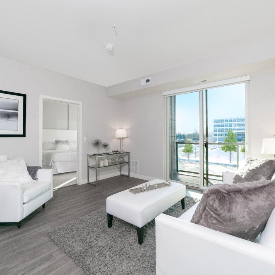 woodviewapt's tweet image. Luxurious units with spacious layouts let you curate your space with ease.

#woodviewdeerfield #lpcyoubelonghere #lpcmidwest #lincolnpropco #lpchometogether #apartment #apartments #apartmentliving #apartmentstyle #leasenow #midwestisthebest #luxuryliving #lovewhereyoulive