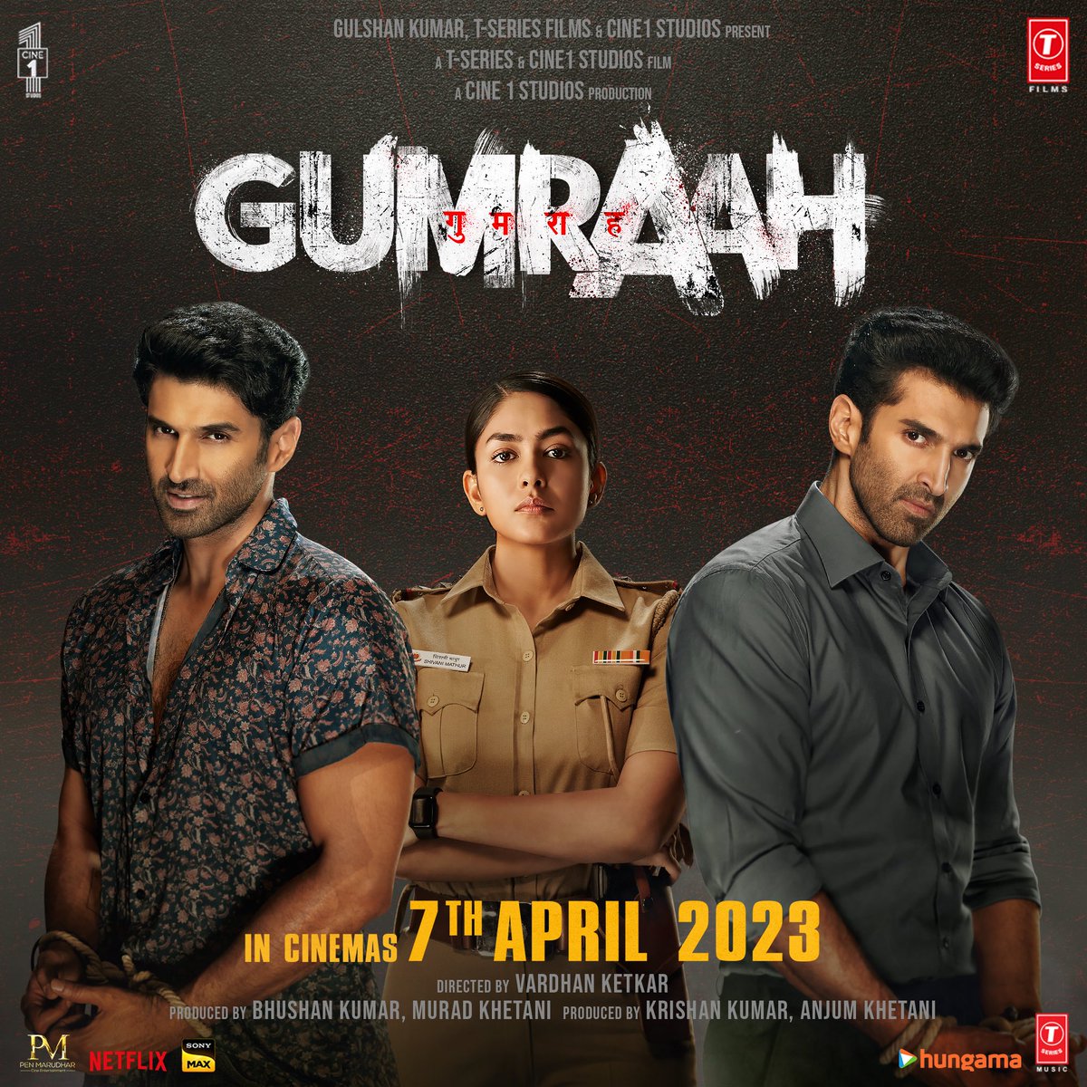 RonitBoseRoy's tweet photo. Gunaah ek aur gunehgar do? Kya Officer Shivani Mathur pata laga payegi asli sach? 👮⚖️

#Gumraah Trailer Out Tomorrow. 

#AdityaRoyKapur @mrunal0801 @PintoVedika #VardhanKetkar @RonitBoseRoy @MuradKhetani #BhushanKumar #KrishanKumar @AnjumKhetani @Cine1Studios @TSeries https://t.co/5cuwvkNLrJ