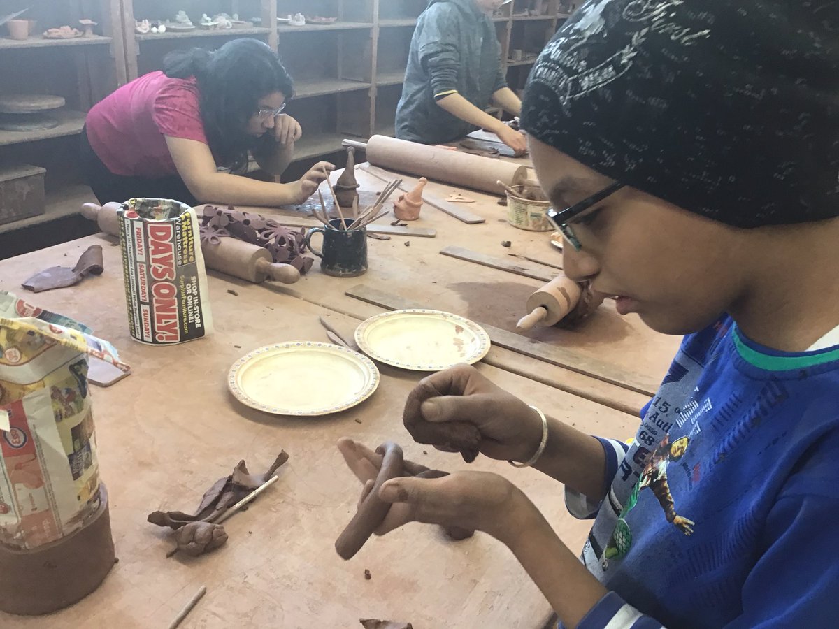 A focused group of young  artists from Inglis Street Elementary spent the morning at the lab.   They were terrific as were their creations.  #ThanksToYouHalifax <a href="/HRCEFineArts/">HRCEFineArts</a> <a href="/ISEShrsb/">InglisStreetSchool</a>