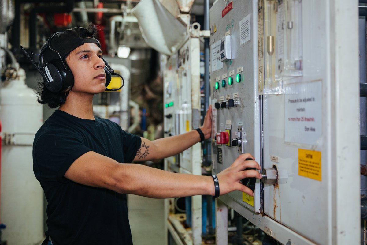 logoshope's tweet image. Water is a fundamental necessity for all forms of life and its the ship&apos;s most valuable resource. However access can often be difficult and we are thankful to have a Reverse Osmosis system that allows us to convert sea water into drinkable water.
#Worldwaterday #Water #LogosHope