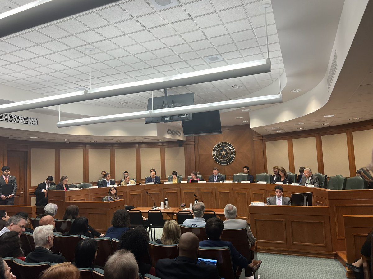 Standing room only at the Senate Education Committee where bills related to vouchers will be heard today. Delivering mine and the @LewisvilleISD Board of Trustees response to SB 8. Public schools need to be fully funded this session.