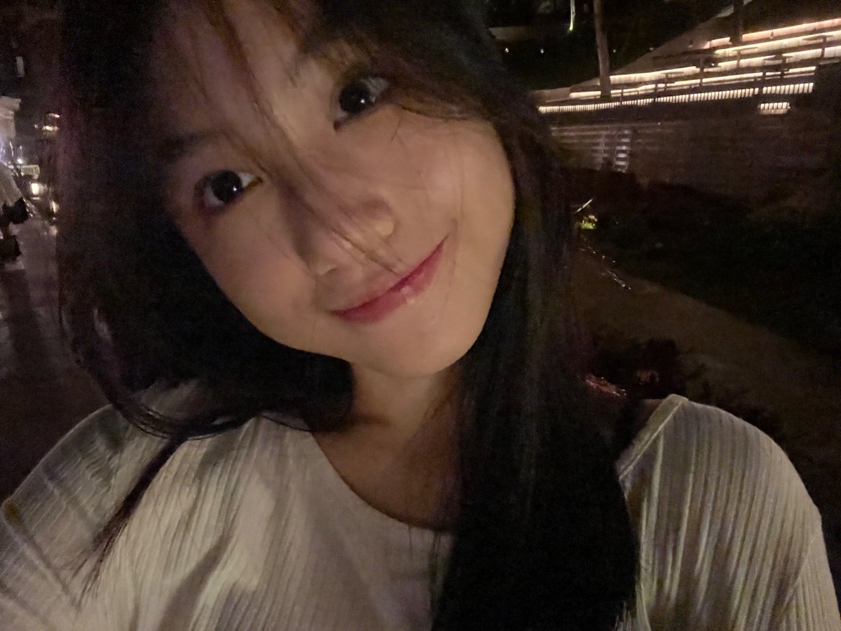 Michie_JKT48's tweet photo. selamat menunaikan ibadah puasaaa, cemungut luv <33 https://t.co/4n0CVZm4EL
