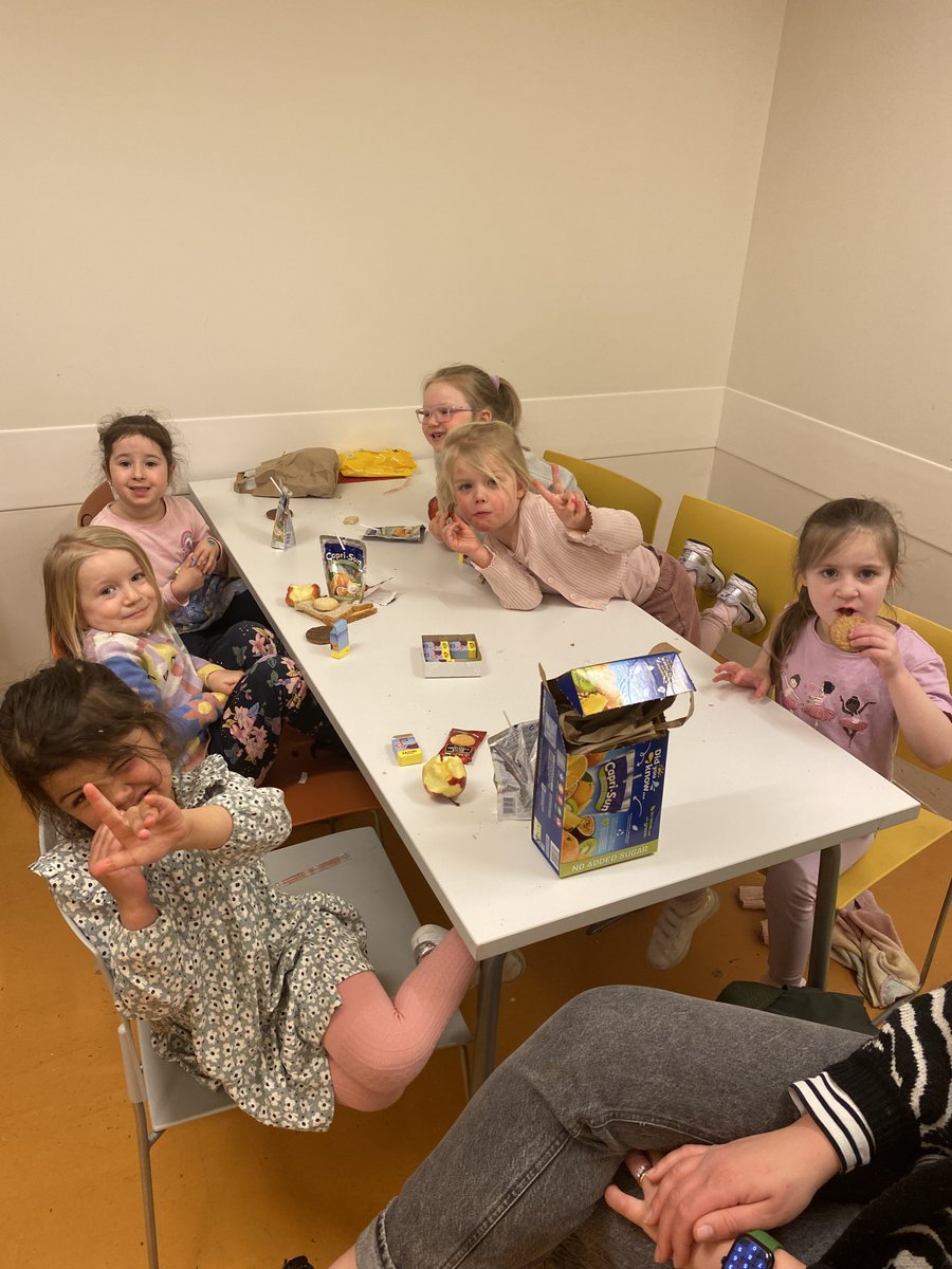NiniansNursery's tweet photo. We had a fantastic time in the Museum today.There was so much to see  and so many things to learn about :)Thank you to our lovely parent helpers for joining us! https://t.co/gqAqug3Qms
