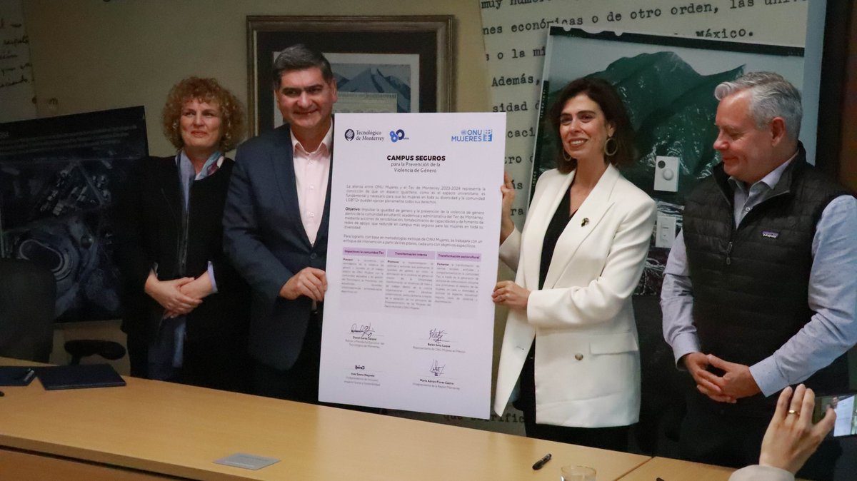 david_garza's tweet photo. Firmamos alianza con @ONUMujeresMX para un “Campus Seguro para la Prevención de la Violencia de Género”, y así impulsar igualdad y prevenir violencia de género en @TecdeMonterrey. Entusiasmados y comprometidos a seguir avanzando para disminuir brechas en nuestra Institución. https://t.co/GqX8yYyx2z