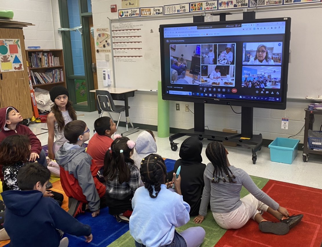 olisanc's tweet photo. Thank you Vanessa Greeley, pastry chef &amp; sugar artist for sharing with our 3rd grade students about your amazing sculpture cake designs.  @RRD_LCPS @LCPSVisualArts @Youthartmonth @NicoleMak11 https://t.co/3DtQXZ7QOd