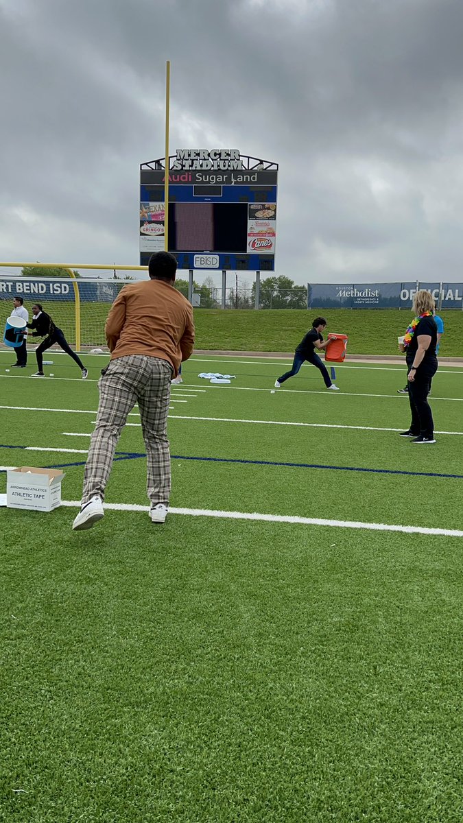 Dawgsportsmed's tweet photo. “The limit does not exist” and our guys are #limitless 🎀 https://t.co/AqCPgWuH7g