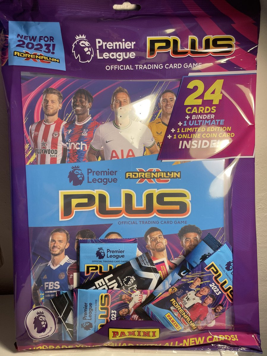 samlekortet's tweet photo. Så fik vi den nye Panini Premier League PLUS-serie på hylderne! 🏴󠁧󠁢󠁥󠁮󠁧󠁿🏆

I den nye serie kan du være heldig at trække en box med en autograf i, hvilket ikke har været set før i Premier League-serien. 🤩

Derudover er alle vintertransfers med🥇

Se mere på: https://t.co/8tKoBWABud 😍 https://t.co/9WAhdxrYJz