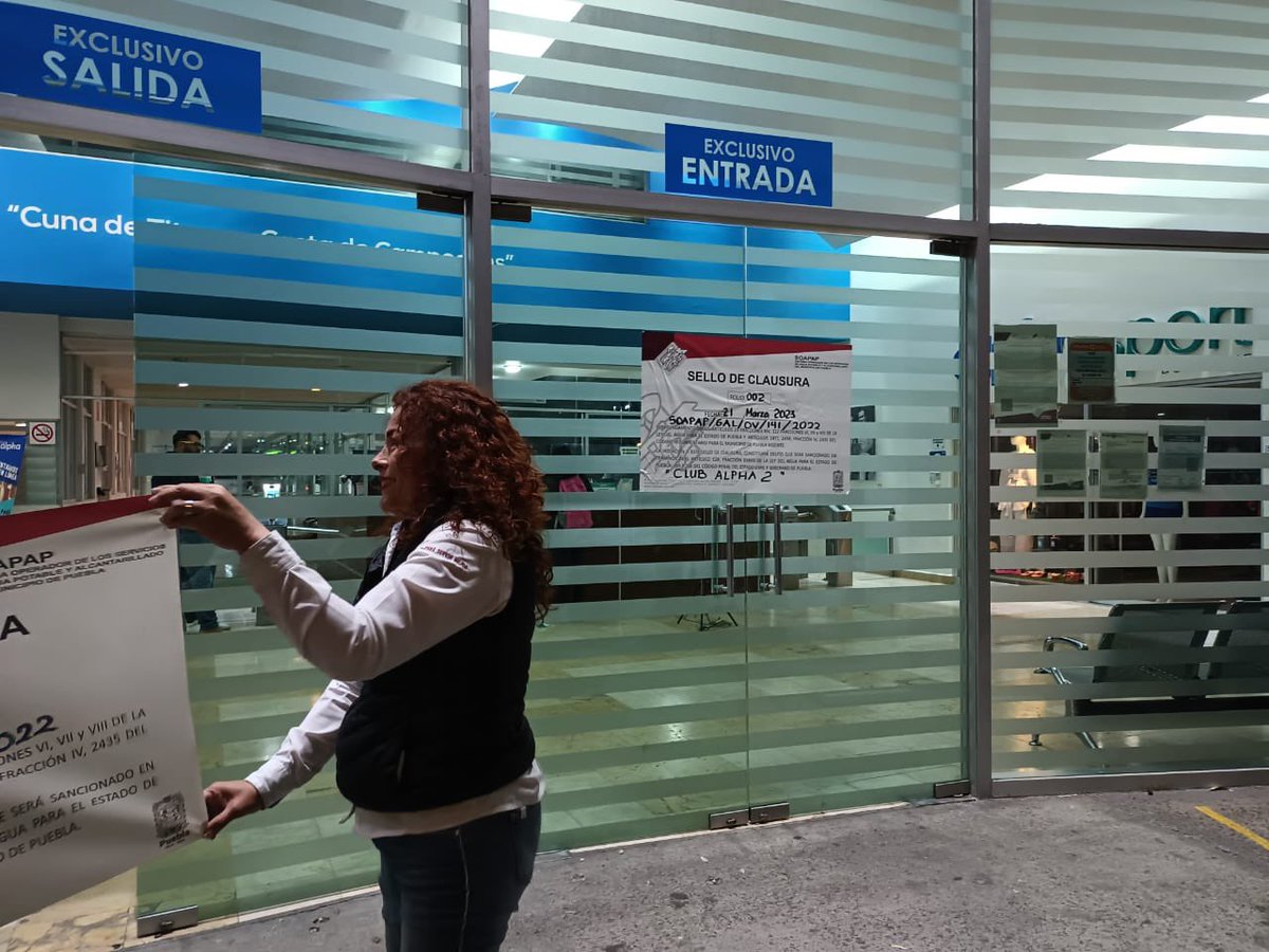 farodigitalpue's tweet image. 😮 Anoche #SOAPAP realizó la clausura de las descargas del #Alpha2, luego de la detección de altos excedentes contaminantes en sus descargas; el club lamenta la situación y promete aclarar en breve el caso para reabrir sus puertas. #Puebla #Entérate ⬇️

📰 farodigital.mx