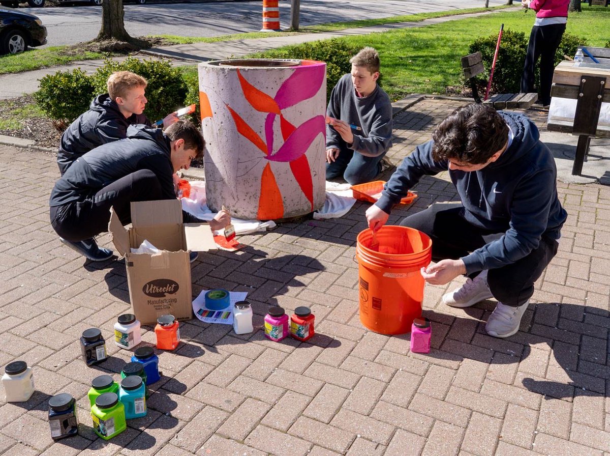 SIHSCleveland's tweet photo. We are one month away from our annual Spring Into Action day of service! 

Students, families, alumni, neighbors and friends are invited to join us on April 22 from 9 a.m. to noon to help with various neighborhood spring clean-up projects.

Register today: https://t.co/rr3geM8WlC https://t.co/OSJOMXt3Yc