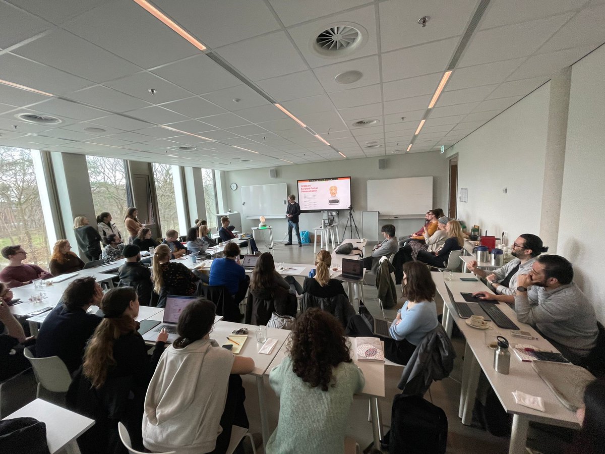 DondersInst's tweet photo. The open theme meeting ‘The Talking Brain’ 🧠 is underway. The three-day Brainhack, organized by @StephForkel &amp; @MPI_NL, is filled with presentations, pitches, work sessions and a movie night. 👇

https://t.co/S4GrpwyxYc

#collaboration #language #communication #science #work https://t.co/tbzFElzaFP