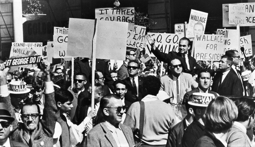 RightOfWayNYC's tweet photo. "The backlash to the effort to build more housing in the suburbs has evoked language that might have brought a smile to a Southern segregationist in the era of 'states’ rights.'" -- @maragay
https://t.co/7jbvznDLAe 
Which pic is from NIMBY rally, and which from Wallace for prez? https://t.co/IF0l9osMZz