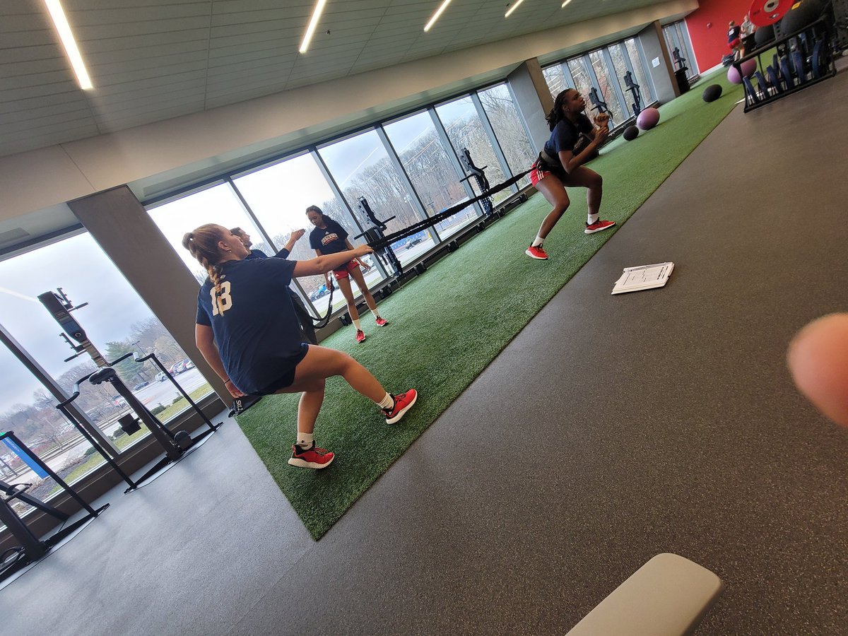 Cheneta Robinson🏐 tweet media