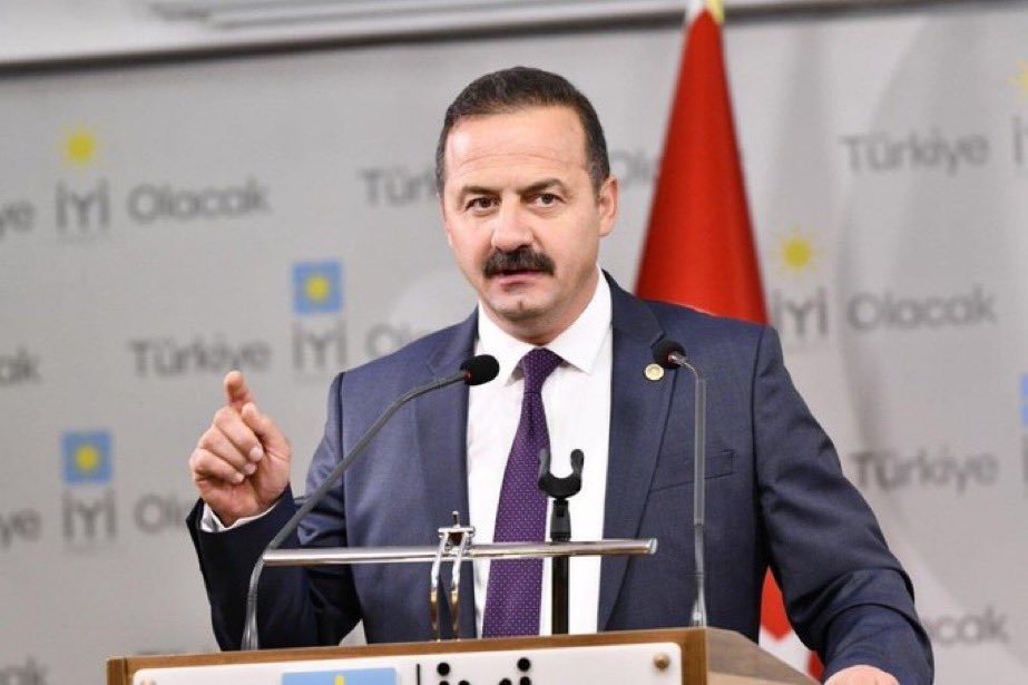 Kedisever_17's tweet photo. İstifa et, nerede olmak istiyorsan orada ol!

Zorla tutan mı var seni?

#BenimOyumKEMALe https://t.co/rEyQ8atzVj