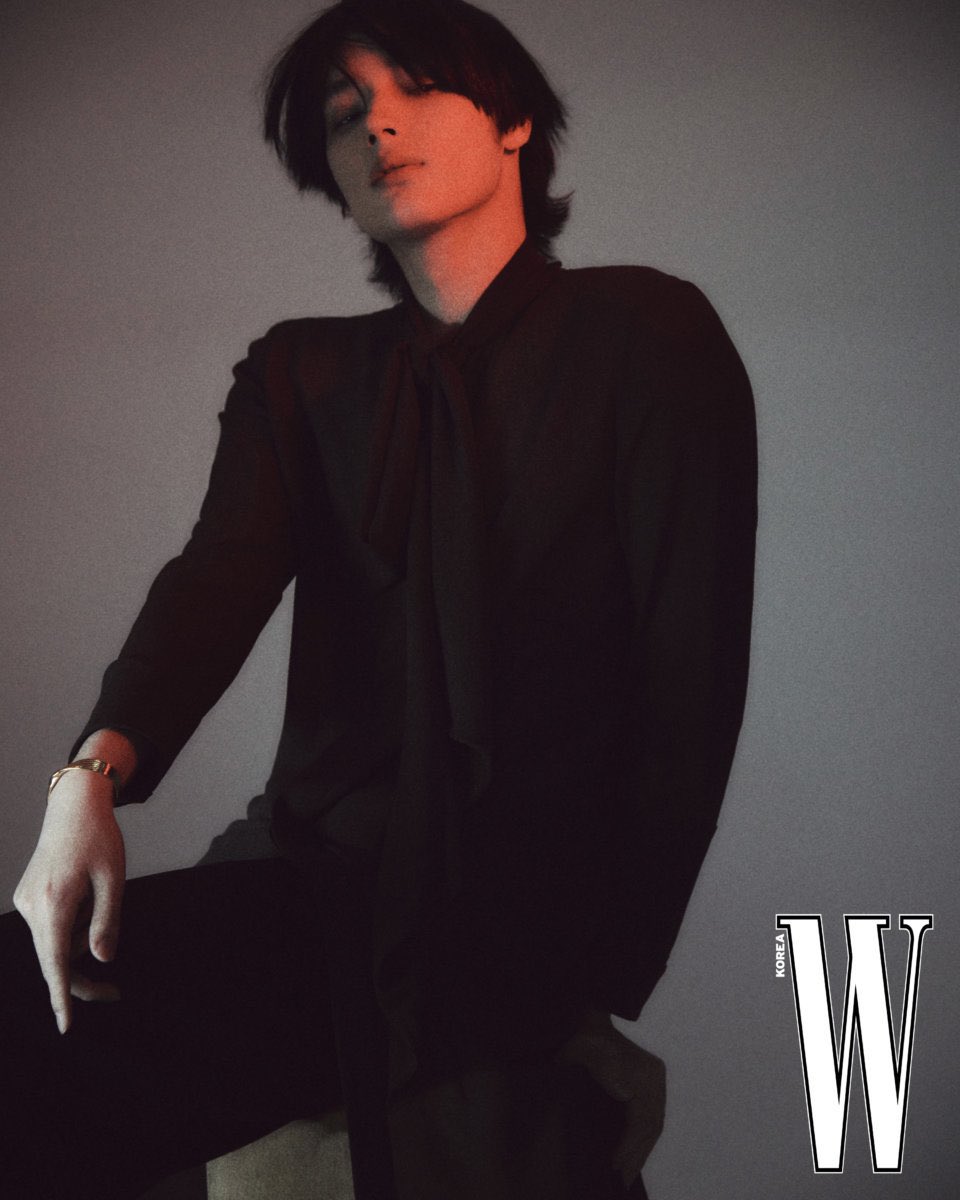 Fr1SDqsagAA1AF_?format=jpg&name=medium