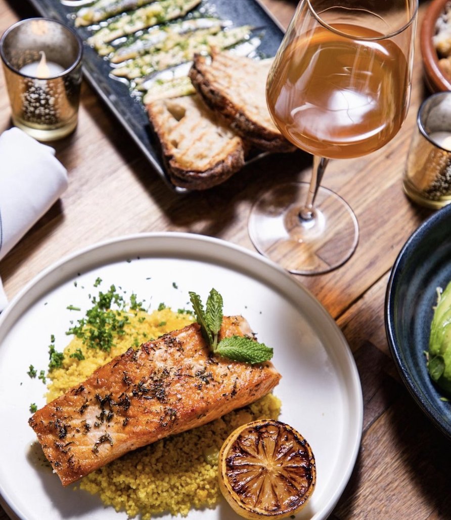 Small bites, big flavors! 😋🍴 Our Upper West Side properties are lucky enough to be right by Ella Social NY, the best spot for delicious tapas and natural wines. #TapasBar #UWS
📸 : Ella Social NY