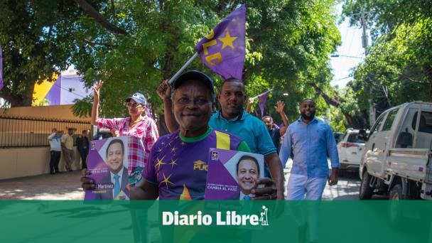 DiarioLibre's tweet photo. 📰 |#ActualidadDL| Apresamientos no detienen al PLD; mantiene llamado para escoger método de primarias este domingo
🔗 https://t.co/Iv8jSSpXJF
#DiarioLibre #PLD #Apresamientos #Primarias #PartidoMorado #OperaciónCalamar https://t.co/65ZTNkOHi4