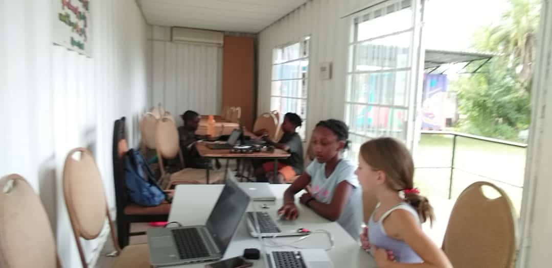 wecodezw's tweet photo. "🎉 Register your kids for a holiday coding and robotics bootcamp! 🤖🚀 They'll learn skills in programming, robotics, and problem-solving. The bootcamp is open to kids aged 7-20 and runs from the first week of school holidays in Harare. Register here: https://t.co/JADpSlCNS2 " https://t.co/iE5Sc9yEMN
