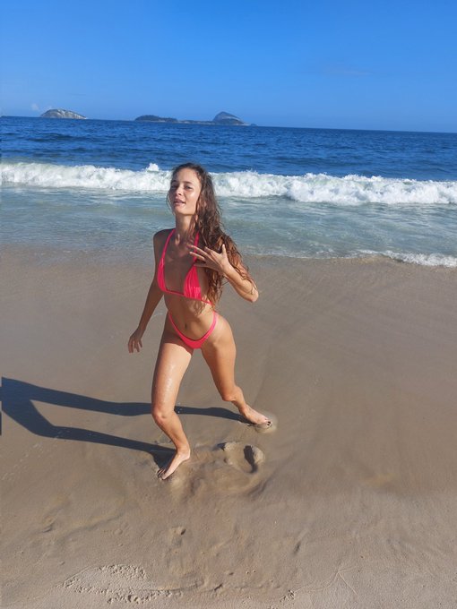 Ocean vibes🌊 https://t.co/eawIjnCNI9<a href="/tag/model"class="tags"><span>#model</span></a><a href="/tag/rio"class="tags"><span>#rio</span></a><a href="/tag/dance"class="tags"><span>#dance</span></a><a href="/tag/riodejaneiro"class="tags"><span>#riodejaneiro</span></a><a href="/tag/brasil"class="tags"><span>#brasil</span></a><a href="/tag/carnival"class="tags"><span>#carnival</span></a>