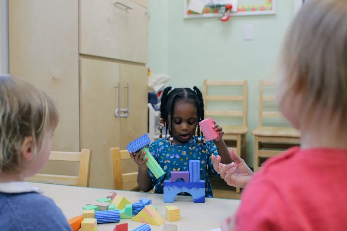 "A growing body of research shows the long-term benefits of quality social-emotional learning for children: an increase in academic performance, better classroom behavior and higher levels of well-being as young adults." : hechingerreport.org/toddlers-need-…