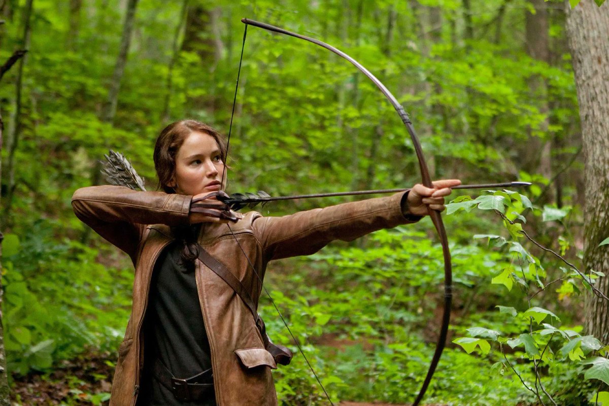 PopCrave's tweet photo. 11 years ago today, ‘The Hunger Games’ opened in theaters across the US.

The film, based on the book by Suzanne Collins, starred Jennifer Lawrence, Liam Hemsworth and Josh Hutcherson, among others. It went on to gross over $694 million at the global box office. https://t.co/0Gn20SXEQ8