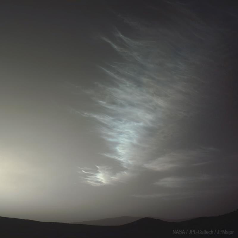 nedoliveira1's tweet photo. Nuvens registradas em Marte pelo rover Perseverance em 18 de março de 2023.

Marte tem uma atmosfera cerca de 100 vezes menos densa que a da Terra, ainda assim permite a formação de nuvens. 

Créditos: NASA/JPL-Caltech/Jason Major https://t.co/7KQaojXWEG