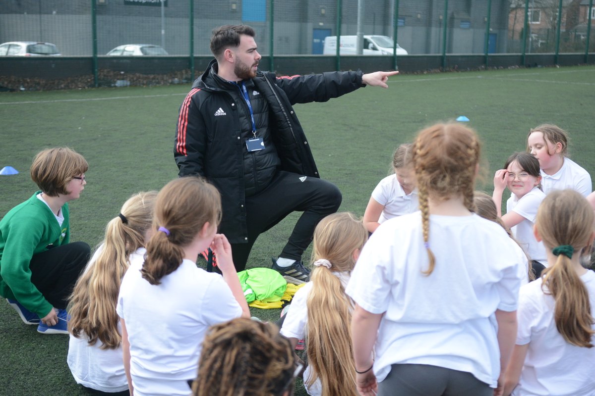 sptacademy's tweet photo. We've loved having @CHPSchool Y5 girls with us this afternoon for the first of their weekly football coaching sessions with our @MU_Foundation partnership officer Mr Bramley.

They got off to a great start - potentially some future #Lionesses amongst them we think! https://t.co/TRkFP5zIgU