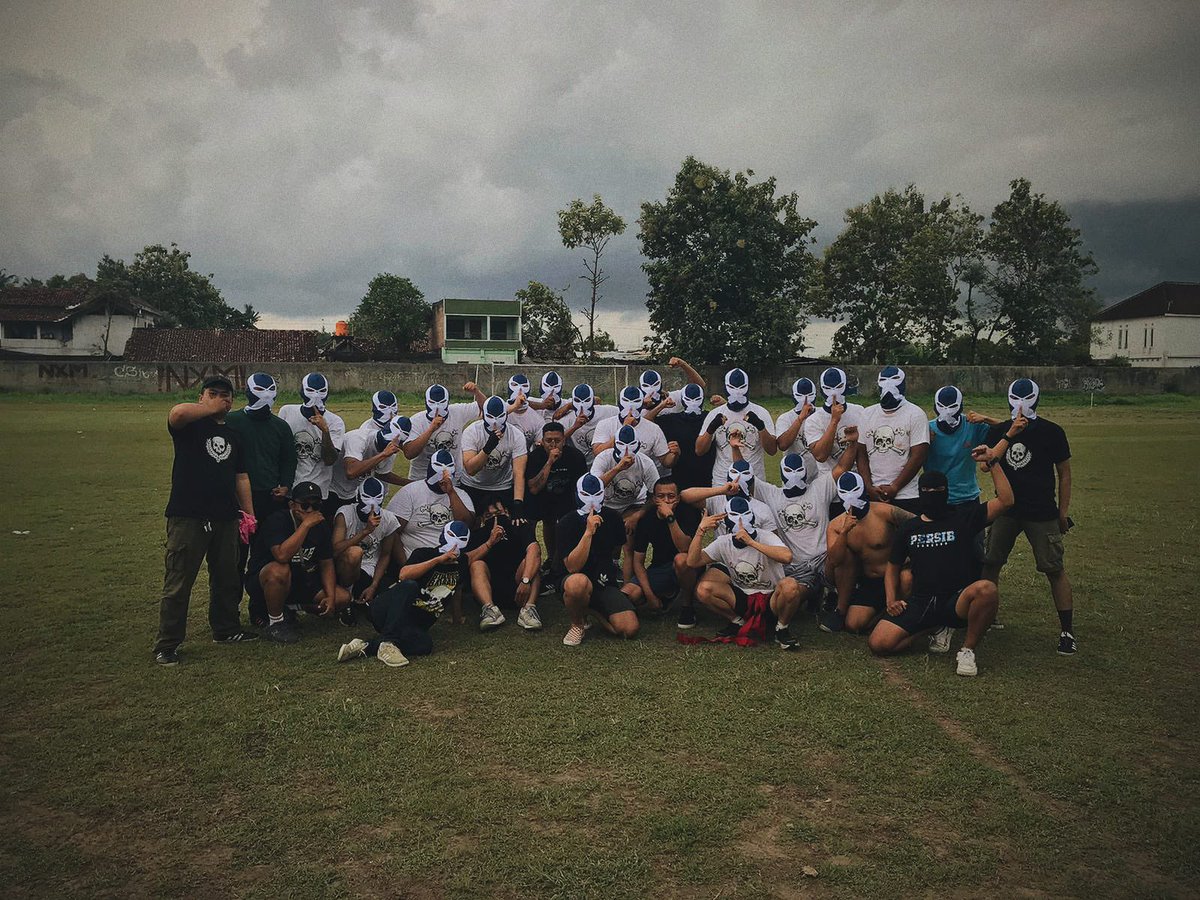 yacobastaard's tweet photo. TA NGERI GA ! https://t.co/UyuKxKgmWF