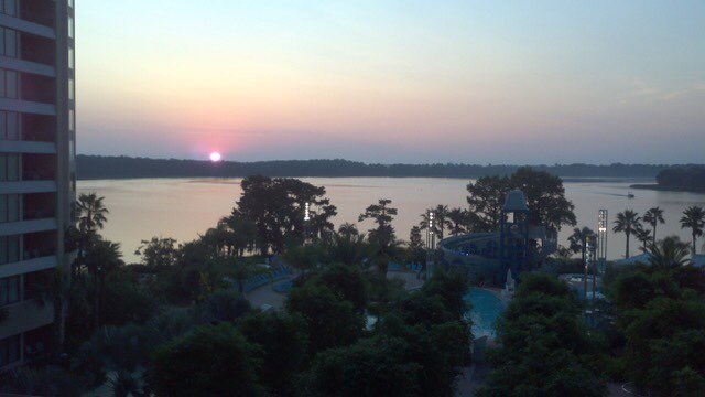 JDisrunner's tweet image. Good morning! Congratulations on making it. Now get out there and earn it!  #manifestation #WednesdayMotivation