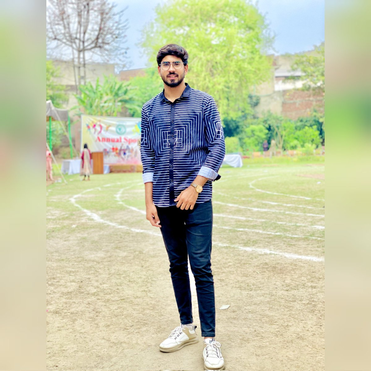 Defaulter__'s tweet photo. #NewProfilePic https://t.co/c5Lr4fh5Ii