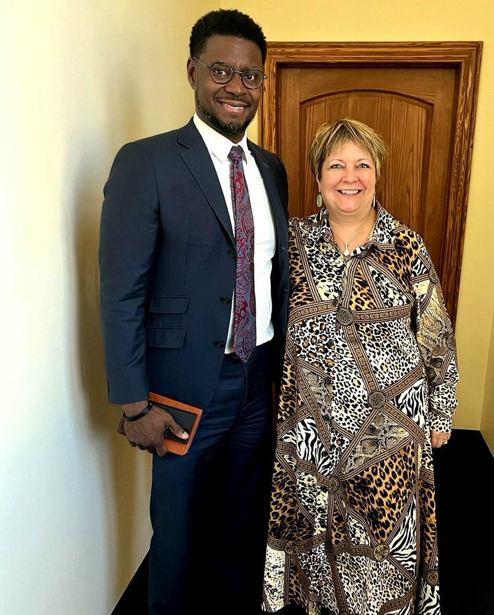 JudgemitchellWI's tweet photo. Let's move Wisconsin forward. 
Vote @janetforjustice on or before April 4th. 
And tell your friends! https://t.co/x7jyYk5TVi