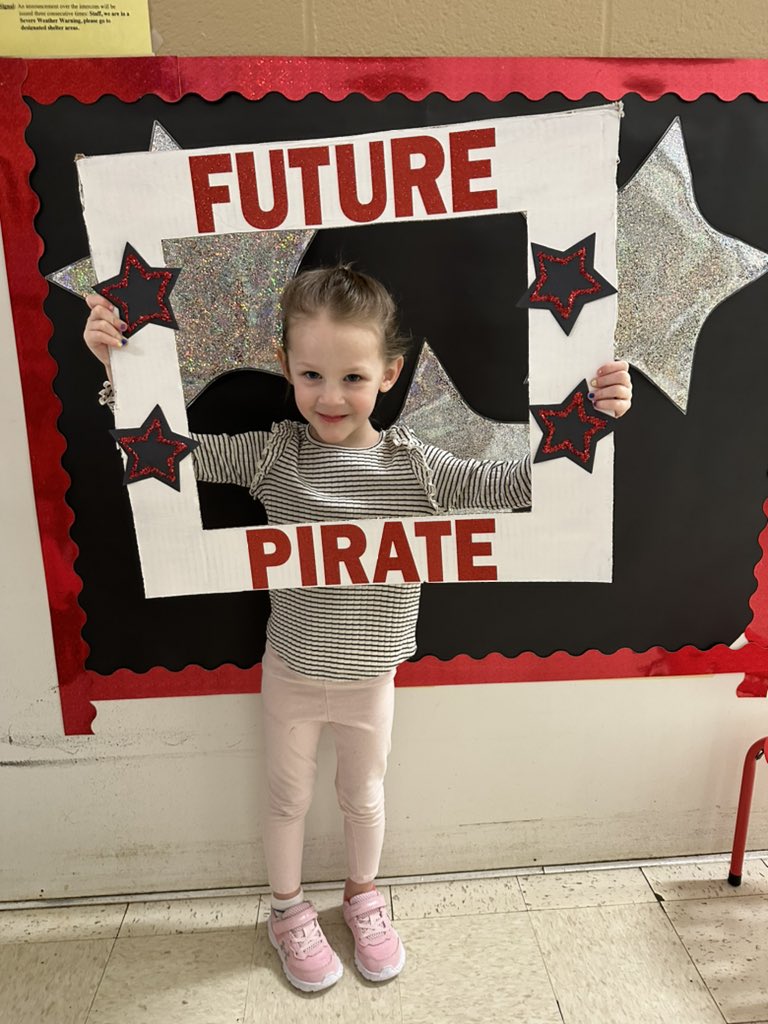 pcgoetzinger's tweet photo. Hey @PHSPiratePride, Liv is ready for YOU! Already counting down the days to the first day of the 23-24 school year! https://t.co/ZyeX8vlJe6