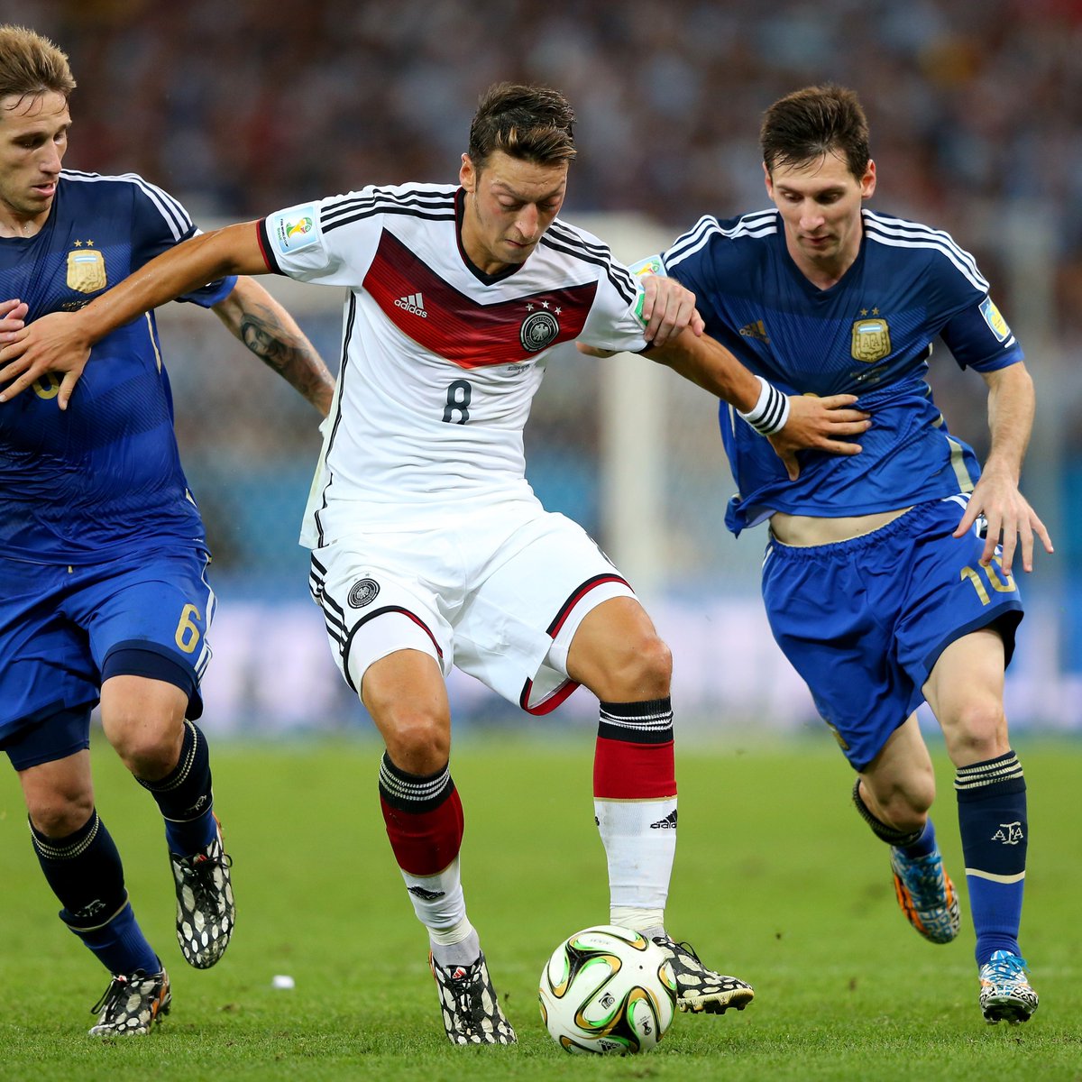 FOXSoccer's tweet photo. Shoutout to a legend who made watching soccer fun 🫡 

Thanks for the memories, Mesut Özil 🇩🇪 https://t.co/VZr2oJyg2o