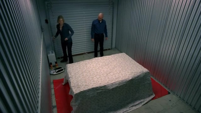 breaking_frames's tweet photo. Breaking Bad - Season 05 Episode 08 - Frame 1957 of 2842 https://t.co/fdsX1VqEPF