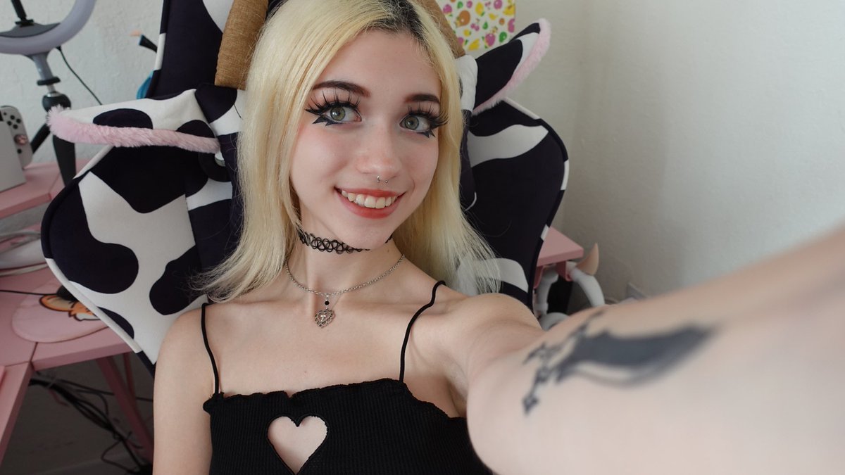 Jade on X: I uploaded a ton of photos on patreon WOOooo  t.coJGhwmCIzsv t.cot52jJdYxoL  X