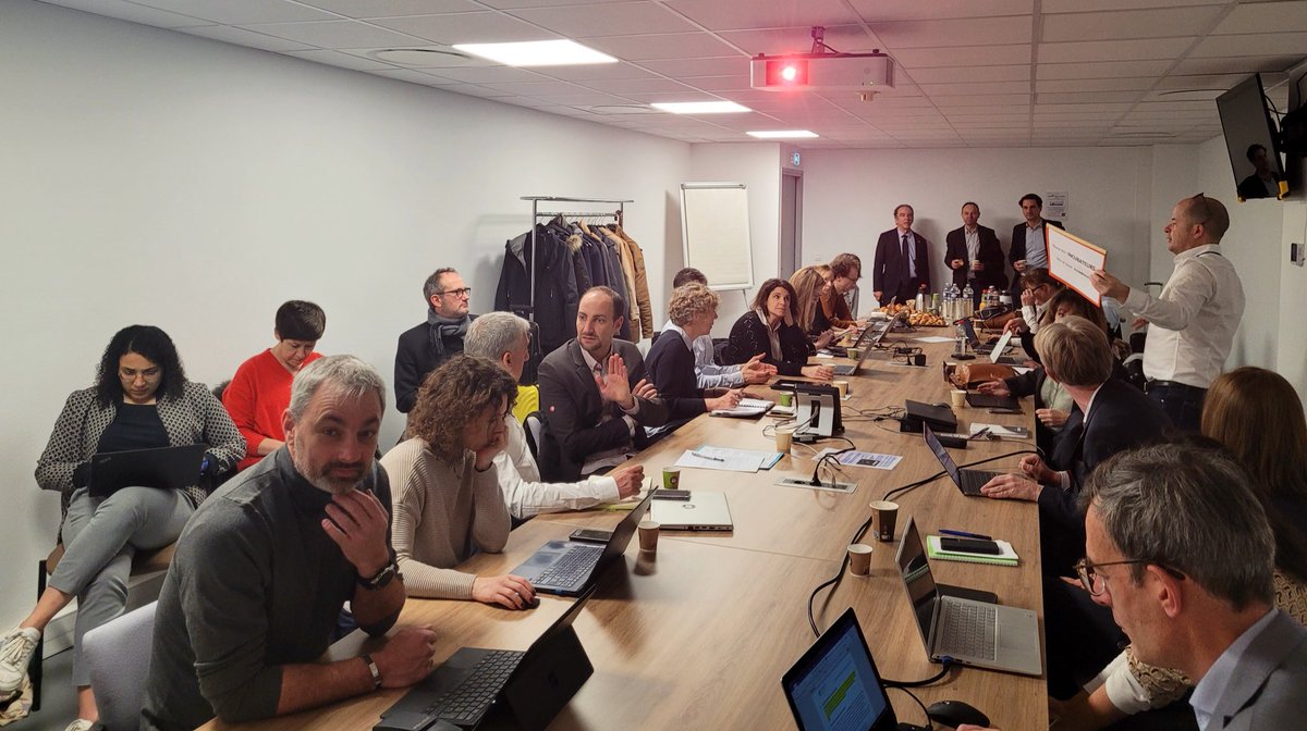 🤝Merci au Ministère de l'Enseignement supérieur et de la #Recherche, d'avoir réuni les 19 #incubateurs de la
Recherche Publique ces 21 et 22 mars !

L'occasion d'échanger sur la valeur différenciante de l'#accompagnement des incubateurs au service de l'#innovation💡