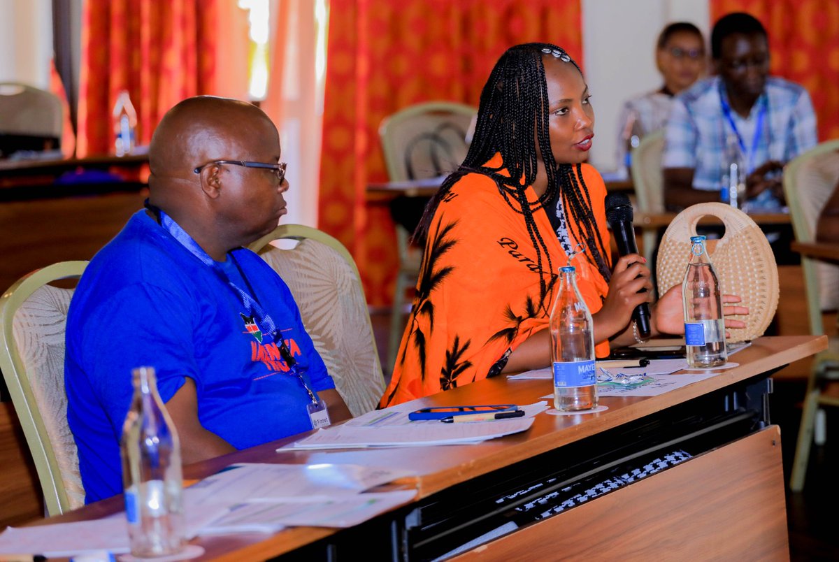 FinnetLtd's tweet image. #BoardRelations #FinnetTrust 
Another productive session at the board relations convergence workshop! We delved deep into effective communication between board members and shared valuable insights on building trust and fostering collaborations. Join the conversation!