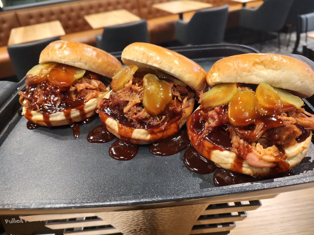 soxmachine_josh's tweet photo. Chicago White Sox Food Day

Early shots: https://t.co/r7caBkRzq0