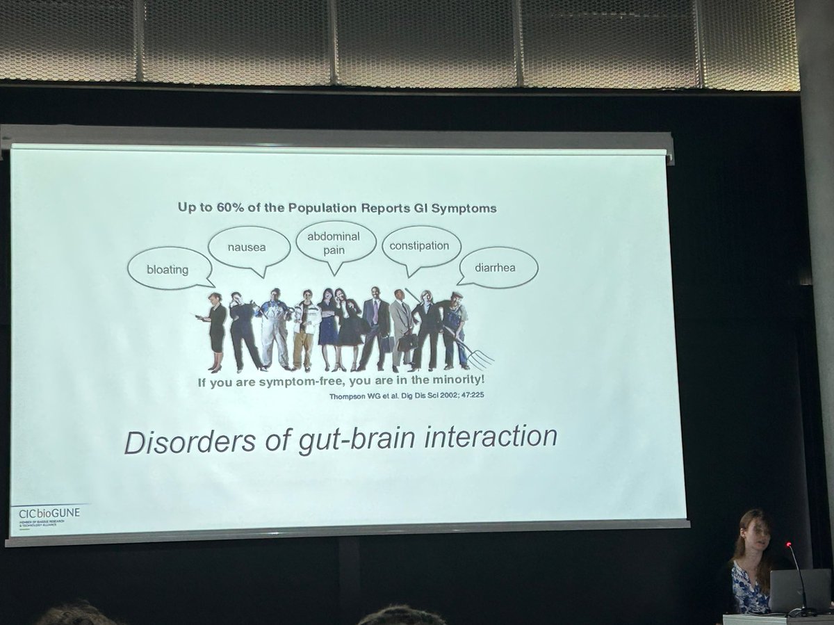 CrisEstebanB's tweet photo. @IsottaBzrl compartiendo los últimos resultados de nuestro grupo en los “Junior Research Seminars” de @CICbioGUNE 🧬👩💻 @damato_mauro @ZamfirTaranu #gutmotility #ibs #gastrointestinalgenetics https://t.co/EJBfhSlWP3