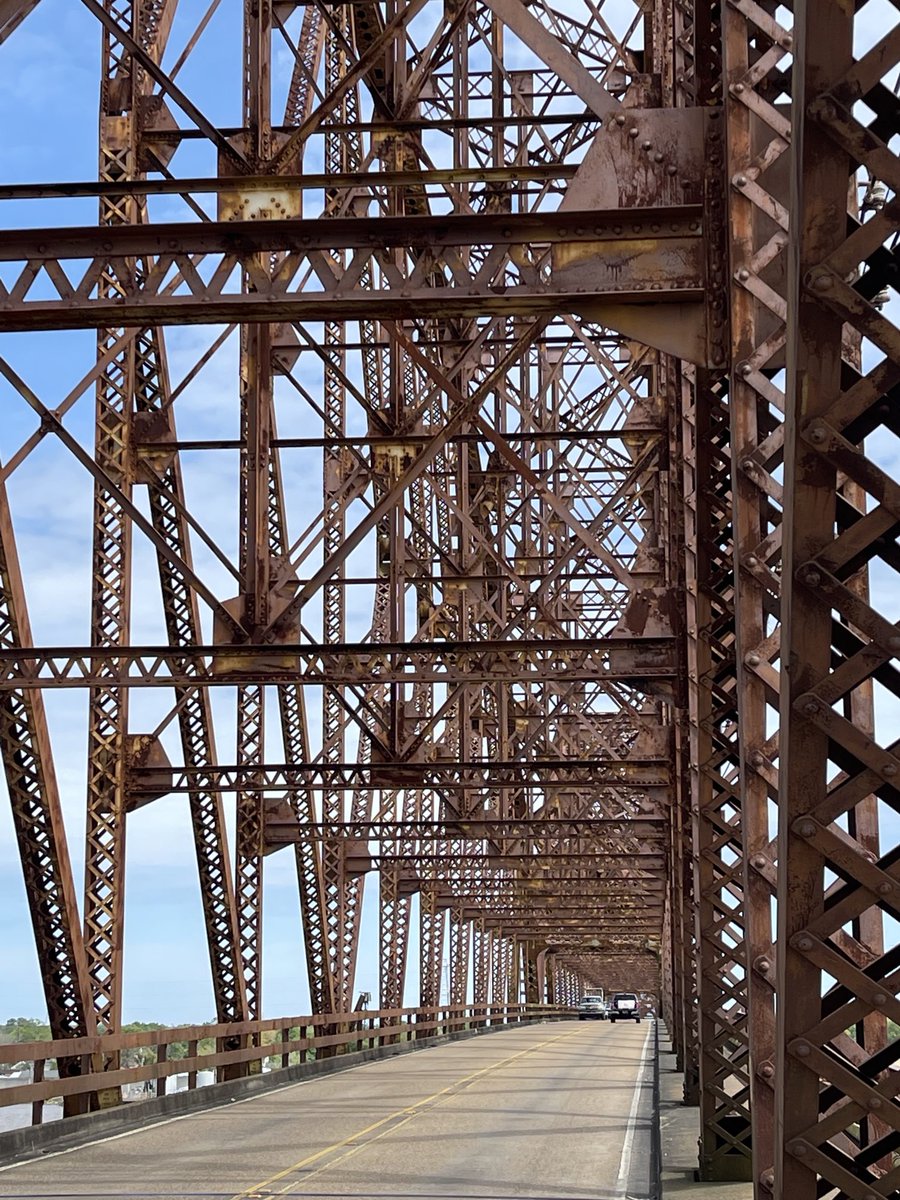 BMKaratzas's tweet photo. In #Louisiana, Long-Allen Bridge
#bridges #TrussBridge #MorganCity #Berwick #KaratzasImages https://t.co/KtECfWjjTh