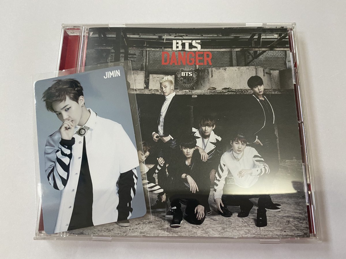btsmdmdmdmd's tweet photo. 방탄 일본 댄져 danger 앨범 양도
지민 포카 
일괄 양도 7.0
하자 없음 https://t.co/8EJZ19L6AK