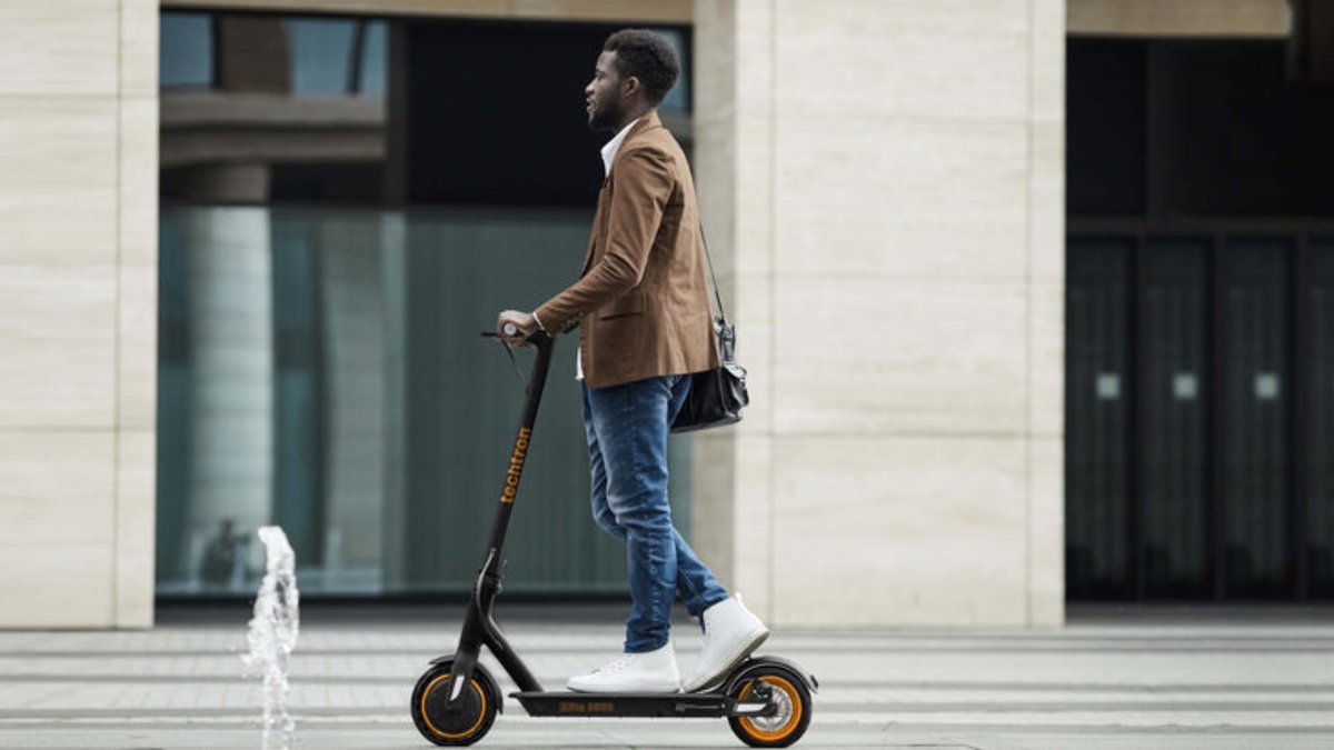HullScooters's tweet photo. The future is electric
⚡️⚡️⚡️⚡️⚡️⚡️
https://t.co/4I5Rl46xPg
#techtron #electric #scooter #escooter #hull https://t.co/zs5FqpoM7C