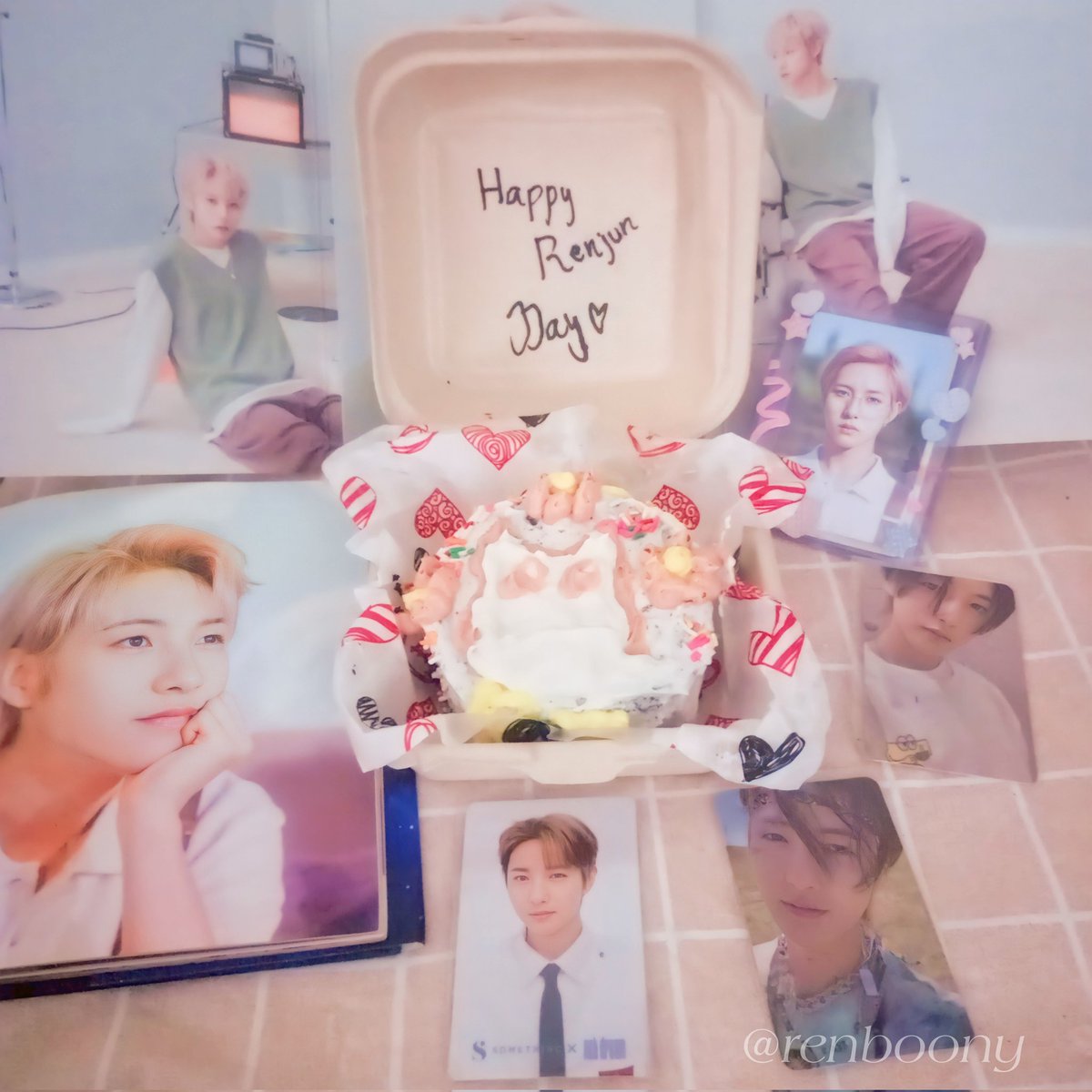 renboony's tweet photo. Happy Golden Birthday Huang Renjun, My Precious Star ✨

Thank you for being born and being Huang Renjun of NCT DREAM.
I really wish you to always be happy, and surrounded by kind people.
Keep shining, Renjun💛
#Golden323RenjunDay
#그리고_또있지또있지_런쥔이_생일 
#HAPPYRENJUNDAY https://t.co/A93QYRZkAY