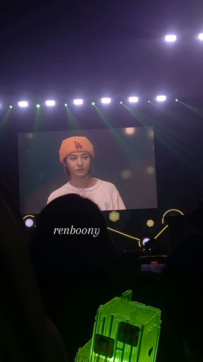 renboony's tweet photo. Happy Golden Birthday Huang Renjun, My Precious Star ✨

Thank you for being born and being Huang Renjun of NCT DREAM.
I really wish you to always be happy, and surrounded by kind people.
Keep shining, Renjun💛
#Golden323RenjunDay
#그리고_또있지또있지_런쥔이_생일 
#HAPPYRENJUNDAY https://t.co/A93QYRZkAY