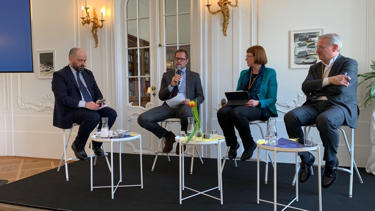 apg_at's tweet image. „Increased capacities within the electricity-grid are key for the #energytransition, #systemsecurity, #securityofsupply, #electrification of economy, industry, society & for all kind of businesses in future”, emphasizes APG Spokesman, Christoph Schuh. (1/2)