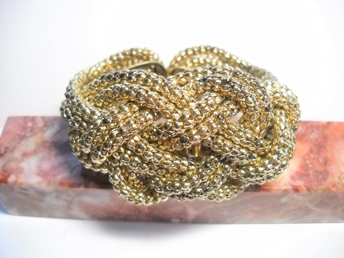 Excited to share the latest addition to my #etsy shop: Vintage Bracelet Clamper Mesh Wire Woven Nautical Carrick Knot Clamper Bracelet Sailors Knot Gold Tone Metal Beaded Boho etsy.me/3LJ2Rfh #gold #birthday #christmas #nautical #no #bohohippie #vintagebracelet