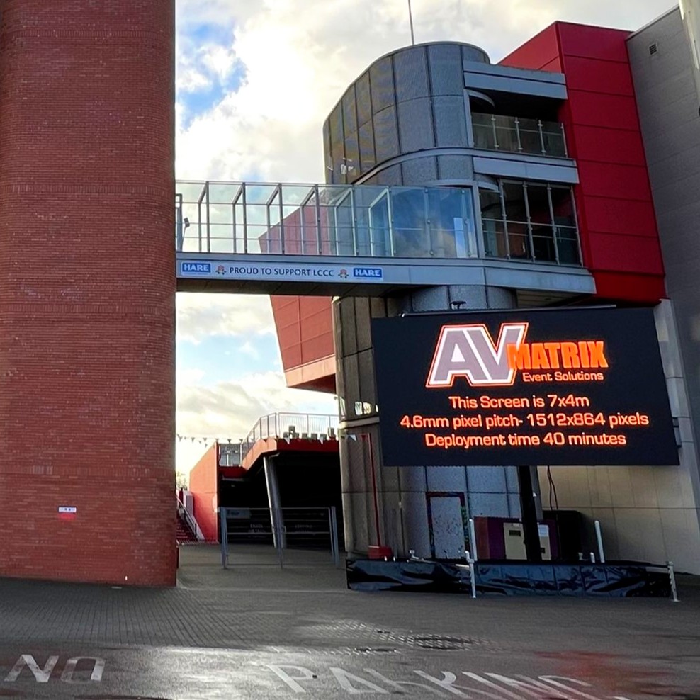 AVMatrix1's tweet photo. Looking for an #OutdoorTrailerScreen?
Available in 5x3m or 7x4m, our high-resolution #TrailerScreens are perfect for a wide range of #OutdoorEvents!
π 0800 1950 600
π https://t.co/QnphjFJZ9I
#Showtec #AudioVidual #OutdoorScreens https://t.co/Qi7KjLDyOp