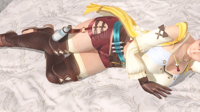 顔隠すことであたかもライザを撮ってるように錯覚させるテクニック 