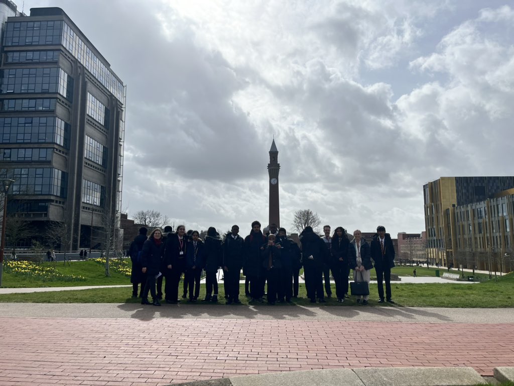 HHLanguages's tweet image. Some of our Y10 and Y9 language students went to the #UoB today for their Language Master Class and loved it! Russian was a big hit! #learning #furthereducation